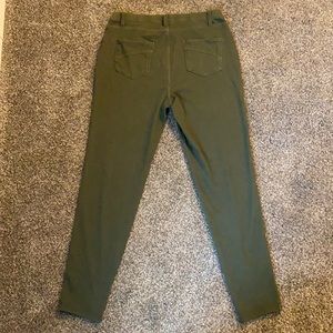 Olive Leggings with Pockets